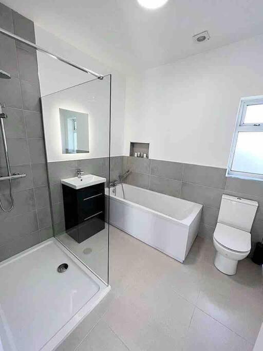 Donegal Town Mcbride'S Bungalow, Chapel Road Dungloe מראה חיצוני תמונה