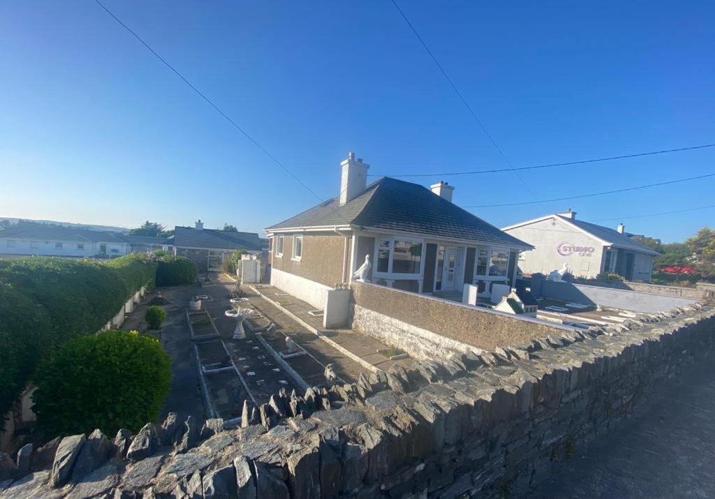 Donegal Town Mcbride'S Bungalow, Chapel Road Dungloe מראה חיצוני תמונה